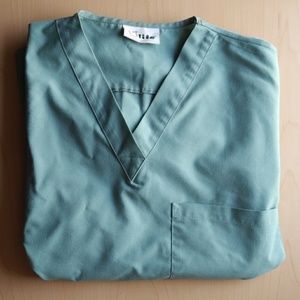 Scrubs top | medium | offers?